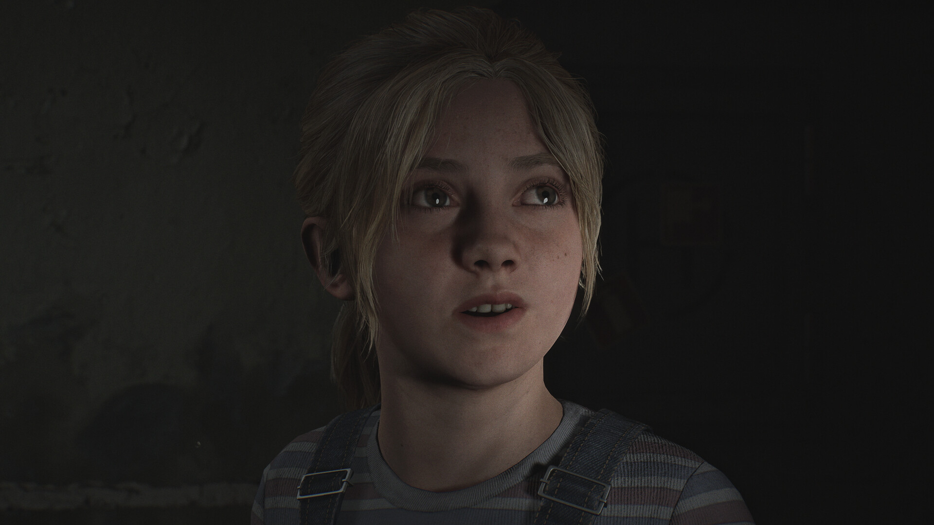 サイレントヒル2 リメイク版 物語の鍵を握るキャラクター、アンジェラのクローズアップ
